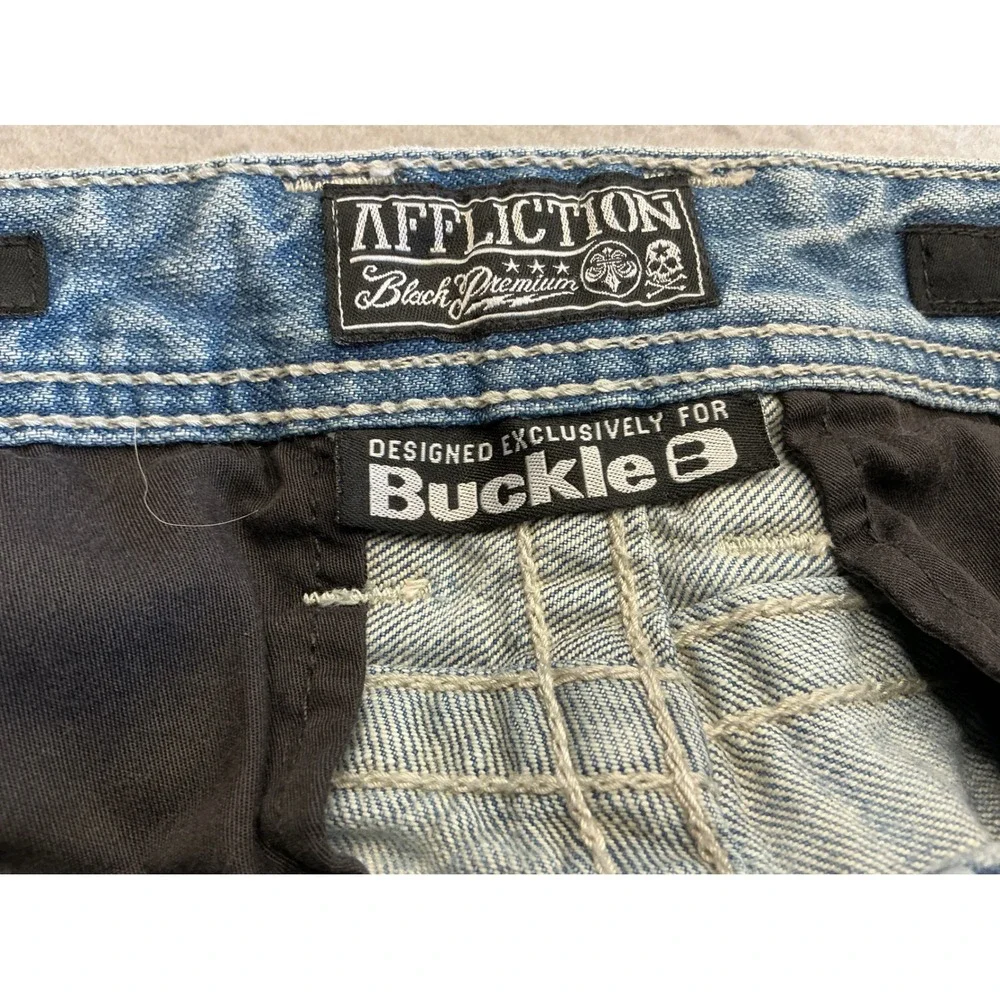 Affliction Y2K Blake Jeans Distressed Straight Leg 33 Regular Light Wash Buckle